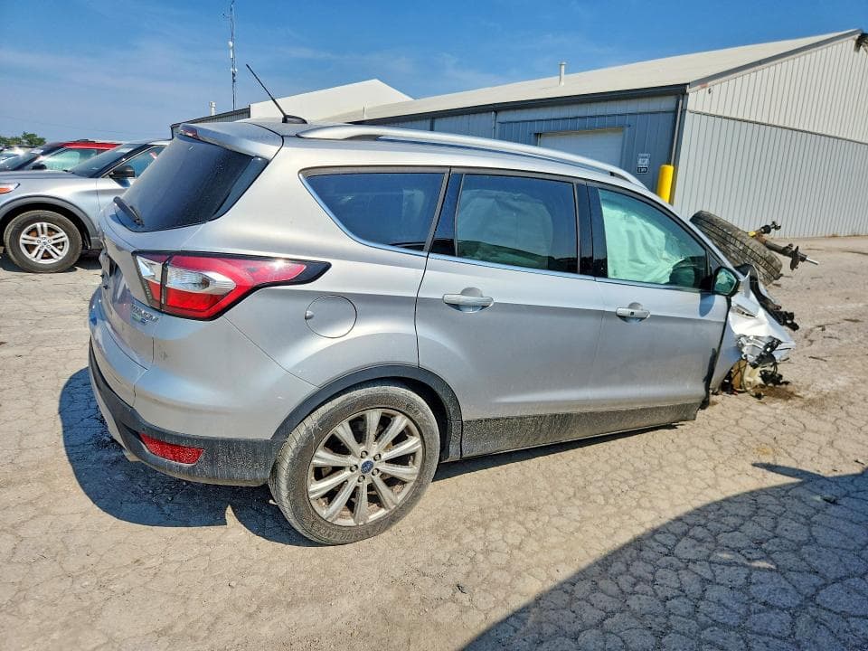 2017 FORD ESCAPE TITANIUM 3