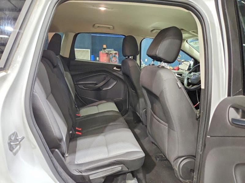 2017 FORD ESCAPE SE 11