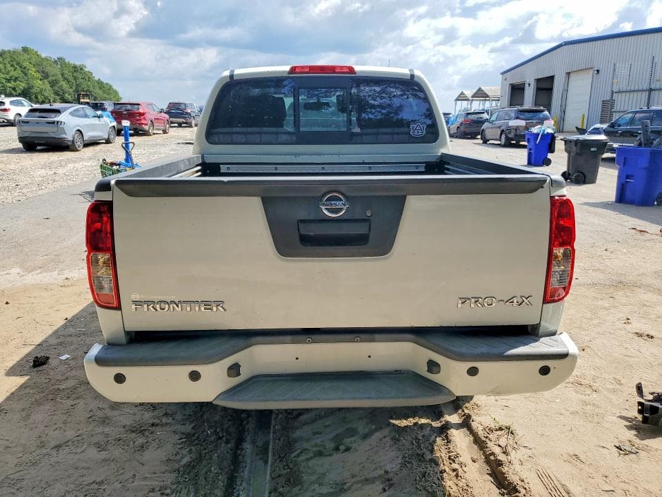 2018 NISSAN FRONTIER PRO-4X 6