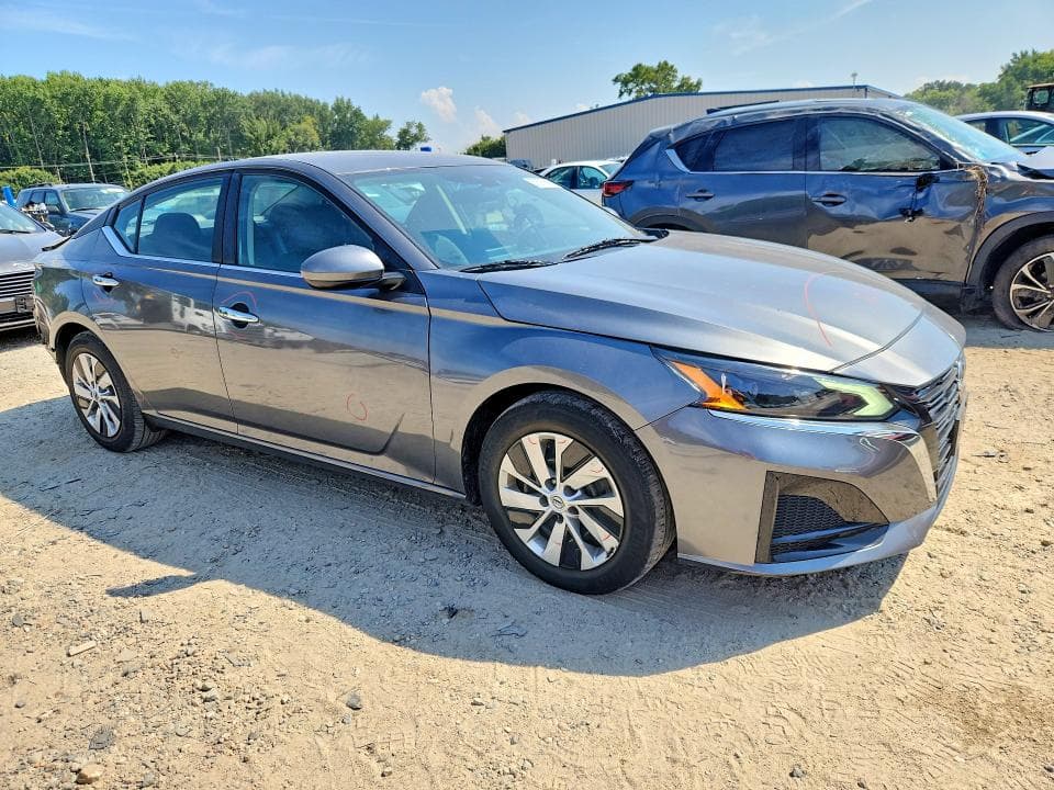 2023 NISSAN ALTIMA S 4