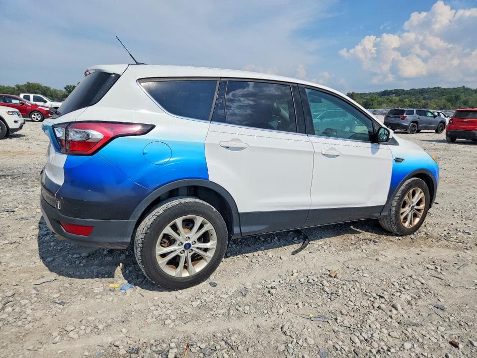 2017 FORD ESCAPE SE 3