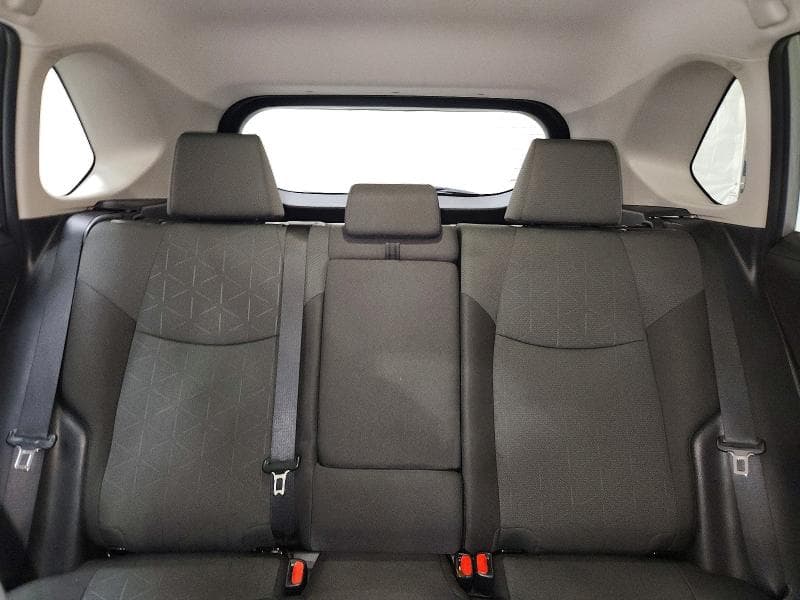 2025 TOYOTA RAV4 XLE 10