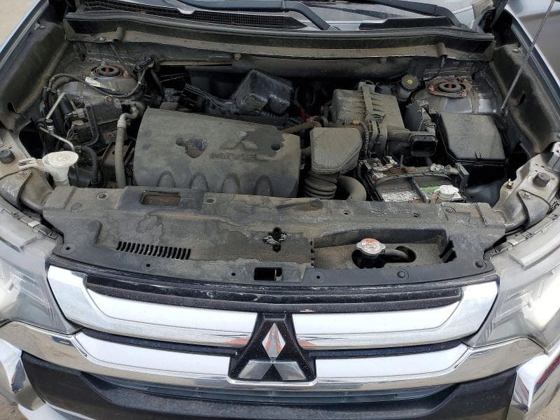 2018 MITSUBISHI OUTLANDER SE 12