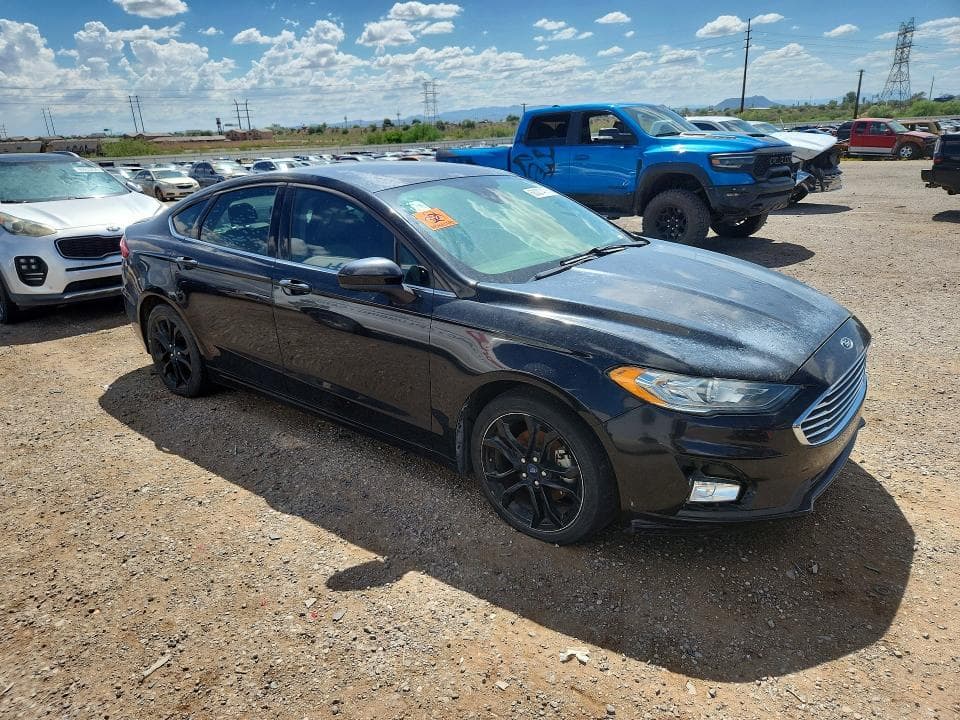 2019 FORD FUSION SE 4