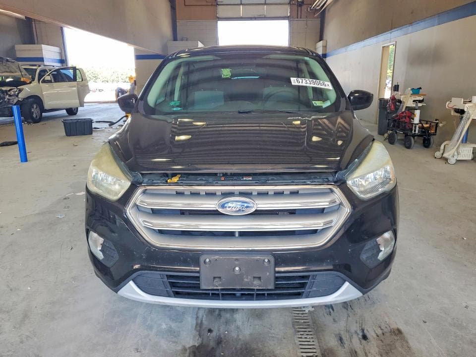 2017 FORD ESCAPE SE 5