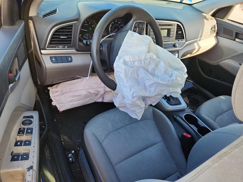 2018 HYUNDAI ELANTRA SE 8