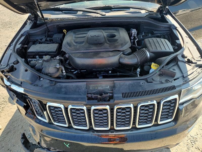 2020 JEEP GRAND CHEROKEE LAREDO 12
