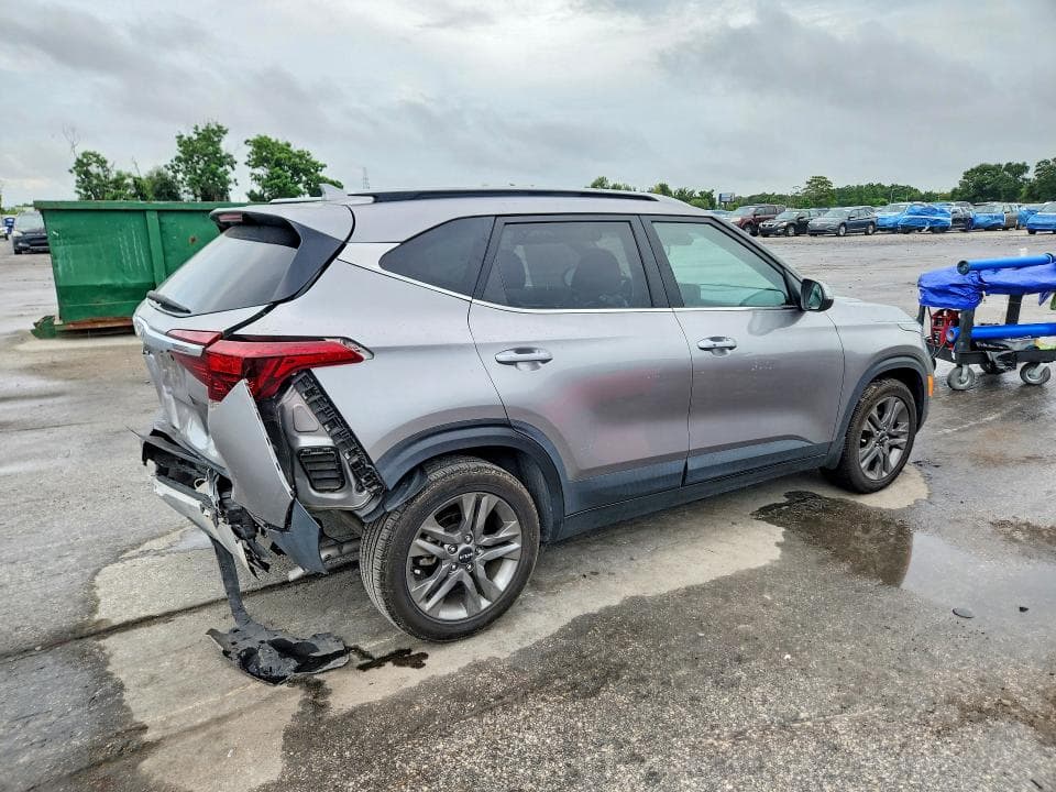2022 KIA SELTOS S 3
