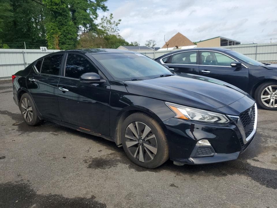 2021 NISSAN ALTIMA SV 4