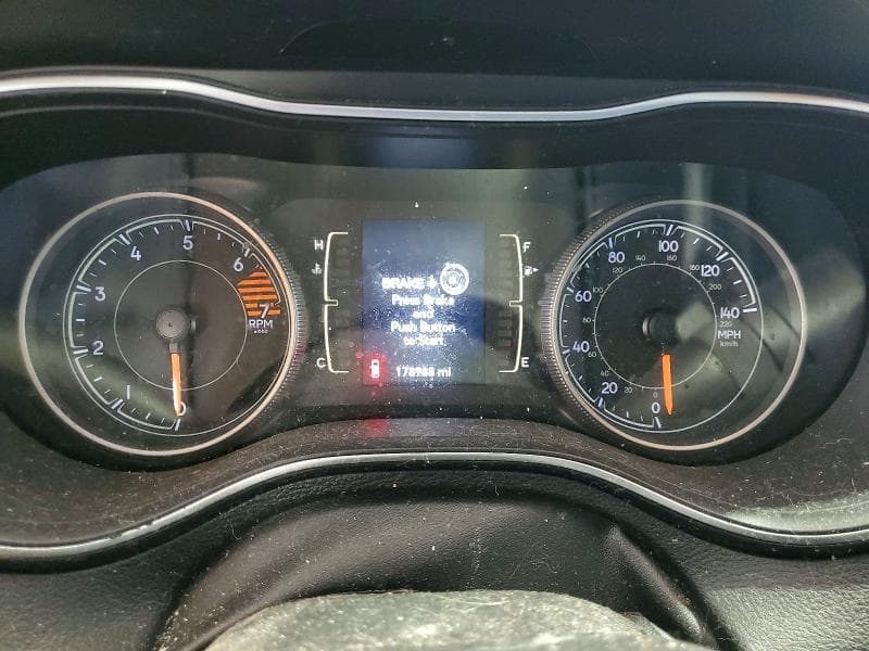 2019 JEEP CHEROKEE LATITUDE PLUS 9