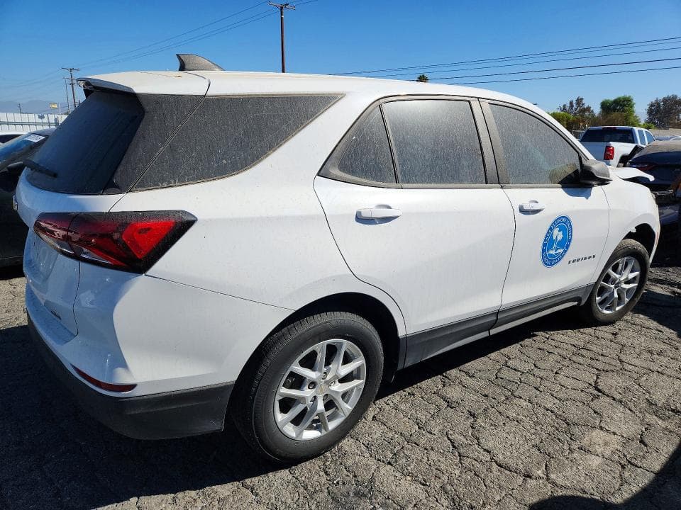 2024 CHEVROLET EQUINOX LS 3