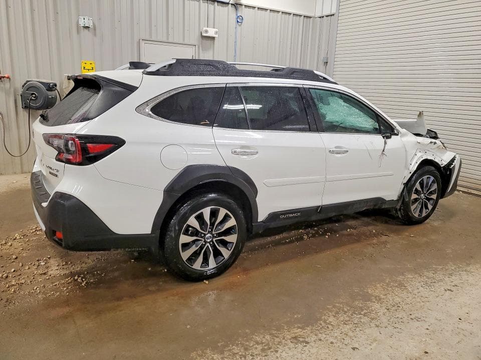 2024 SUBARU OUTBACK TOURING 3