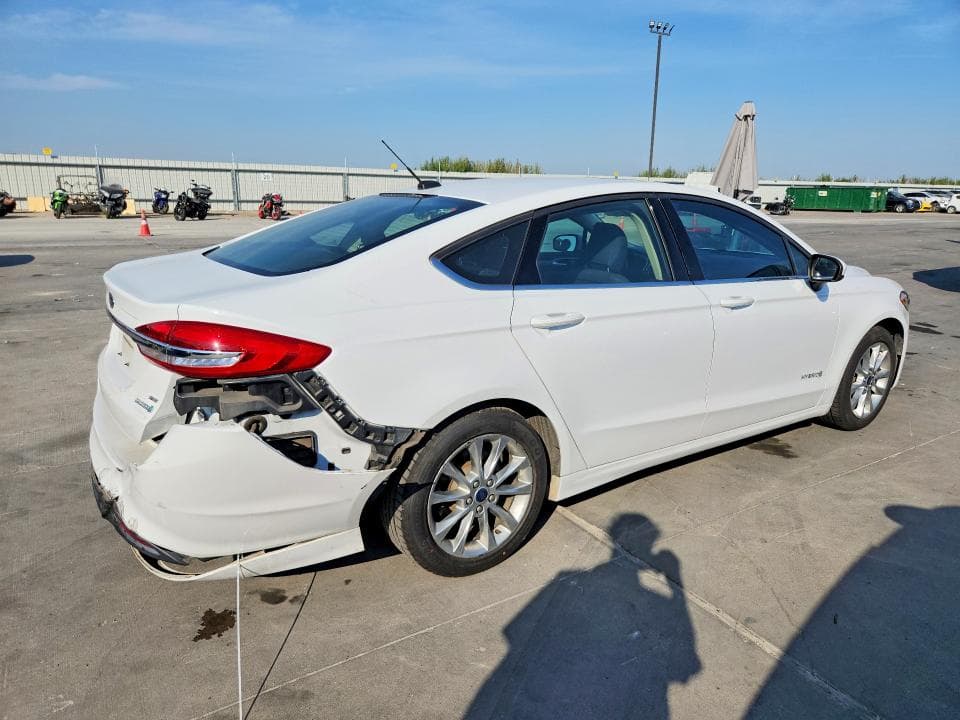 2017 FORD FUSION SE HYBRID 3