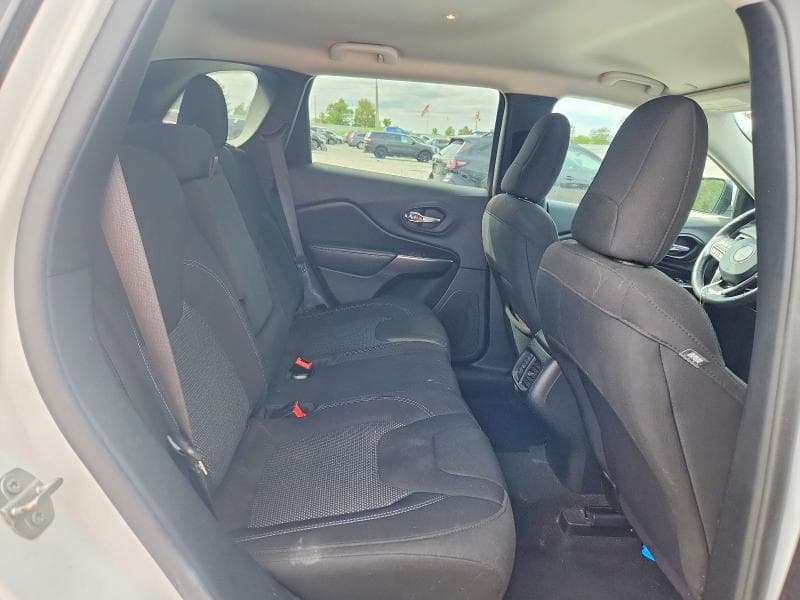 2020 JEEP CHEROKEE LATITUDE 10