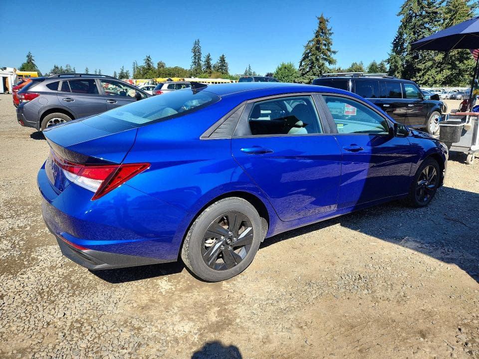 2023 HYUNDAI ELANTRA SEL 3