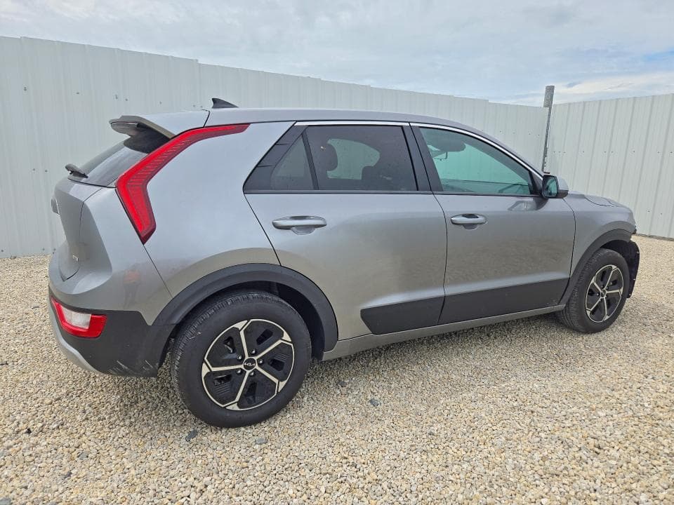 2026 KIA NIRO LX 3