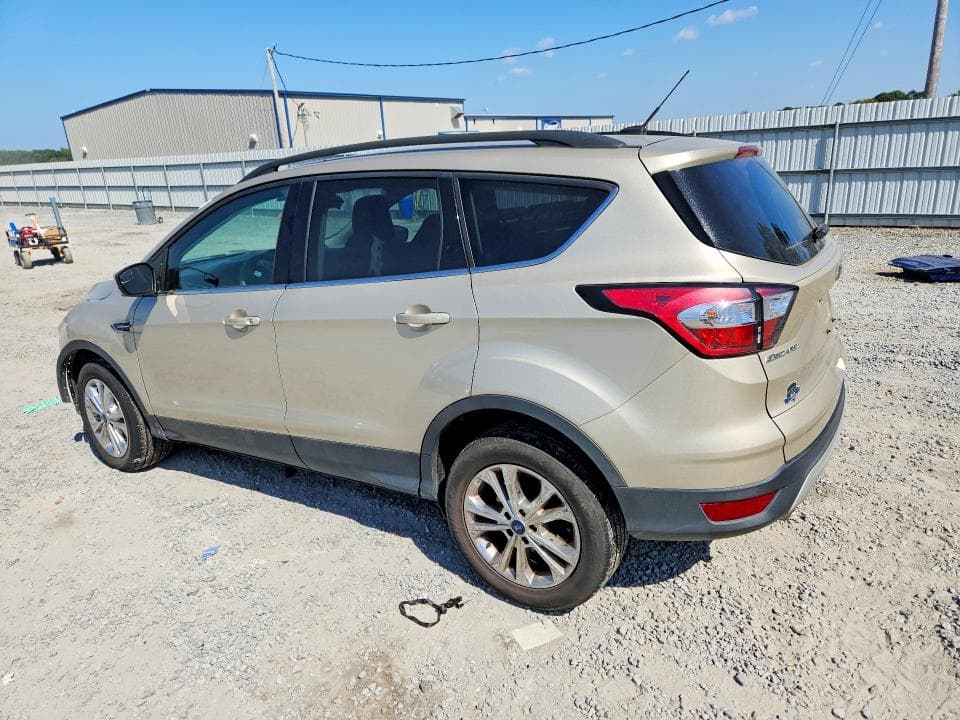 2018 FORD ESCAPE SE 2