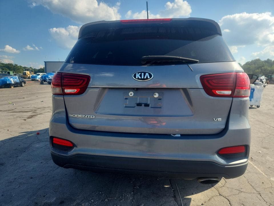 2020 KIA SORENTO S 6