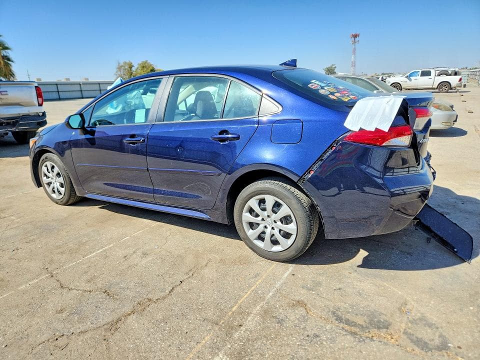 2022 TOYOTA COROLLA LE 2