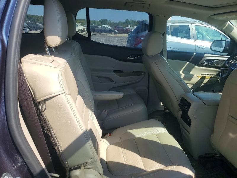 2018 GMC ACADIA DENALI 11