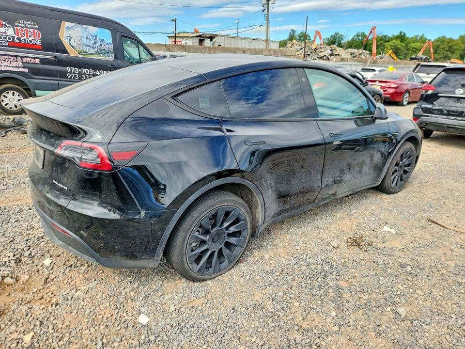 2022 TESLA MODEL Y 3