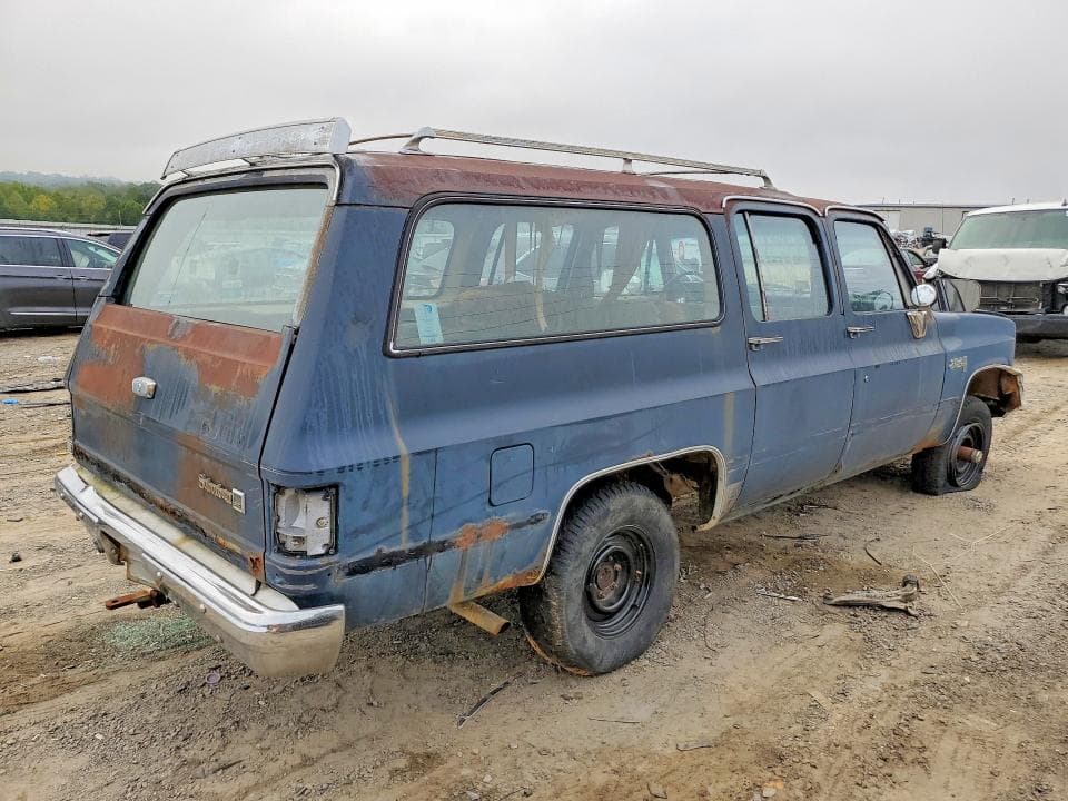 1982 GMC SUBURBAN K1500 3