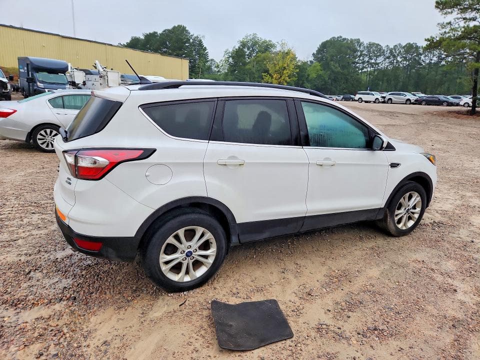 2018 FORD ESCAPE SEL 3