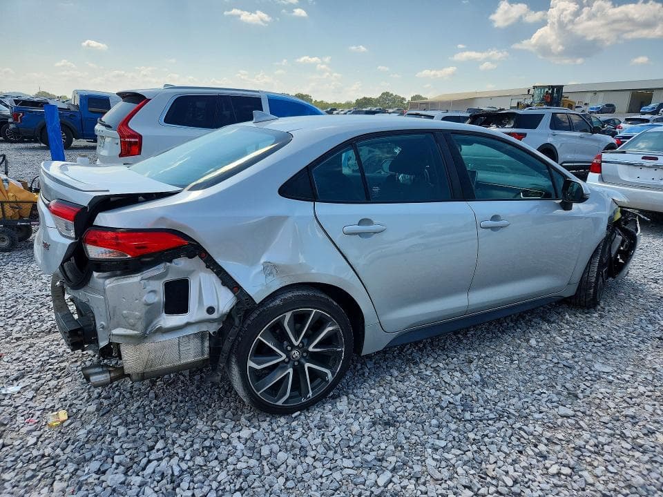 2021 TOYOTA COROLLA SE 3
