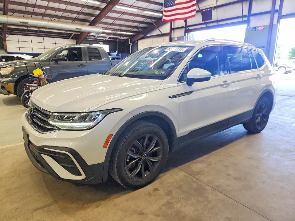 2023 VOLKSWAGEN TIGUAN SE - 1