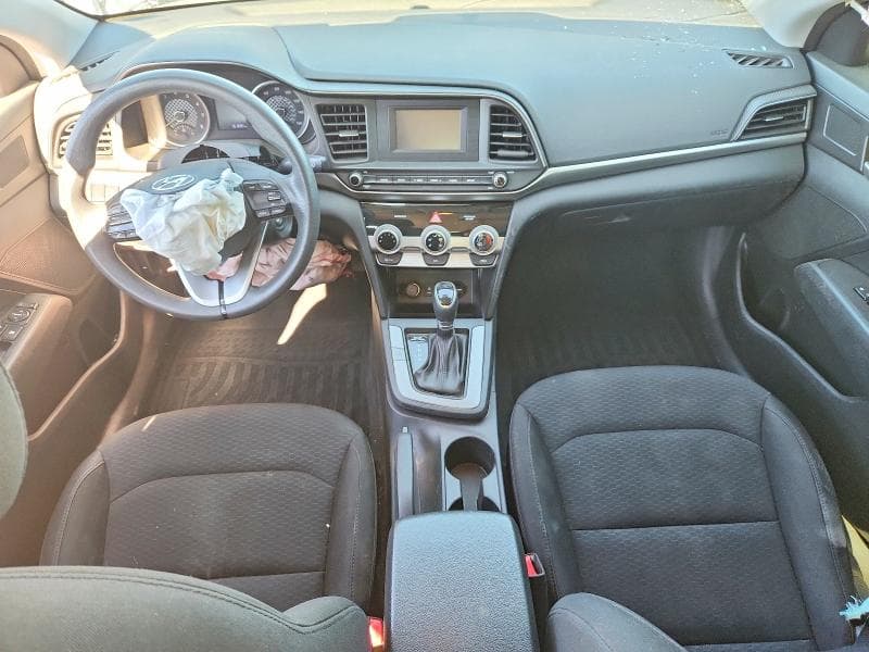 2019 HYUNDAI ELANTRA SE 8