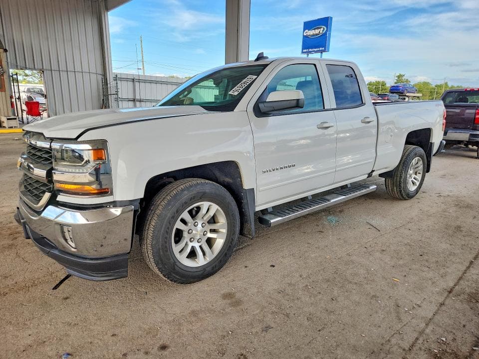 2017 CHEVROLET SILVERADO K1500 LT - 1