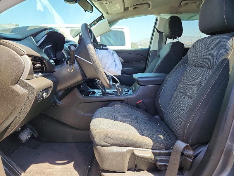 2018 CHEVROLET TRAVERSE LS 7