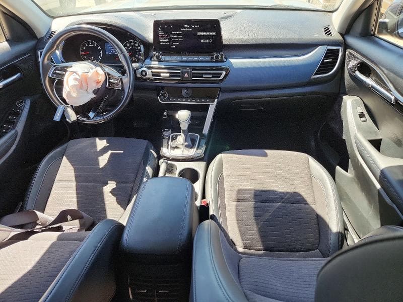 2023 KIA SELTOS S 8