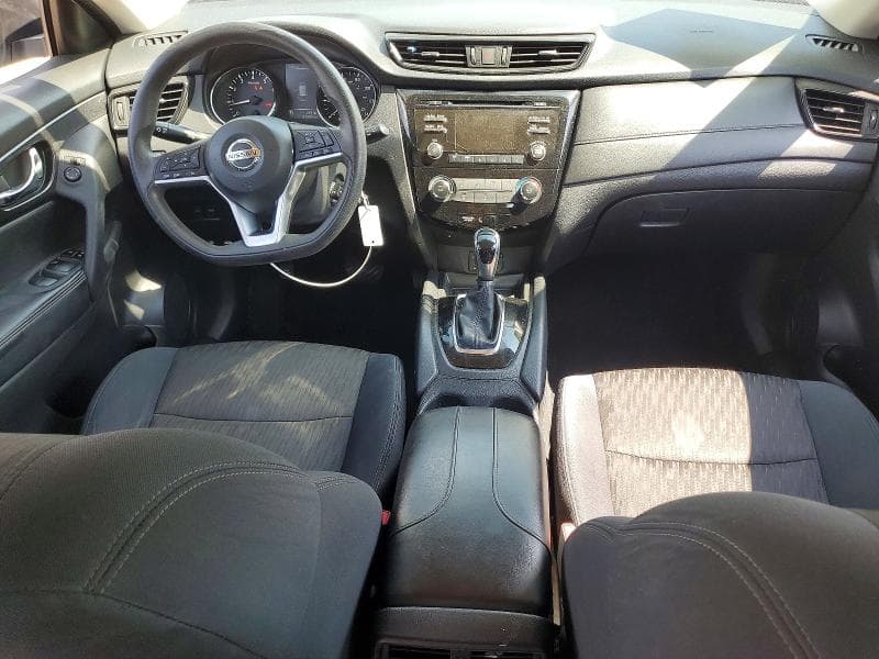 2017 NISSAN ROGUE S 8