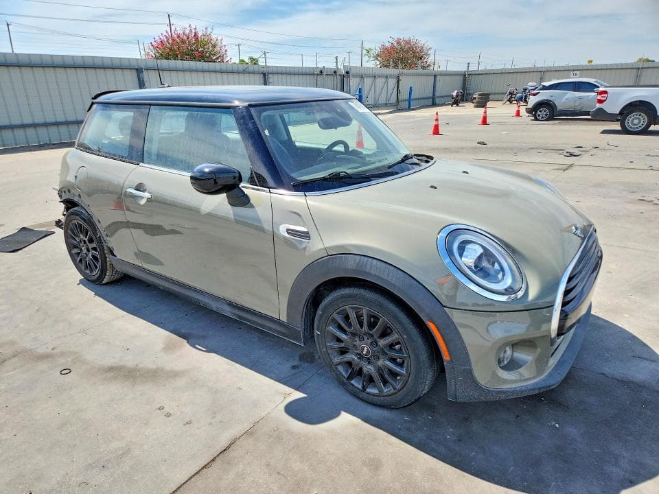 2021 MINI COOPER 4
