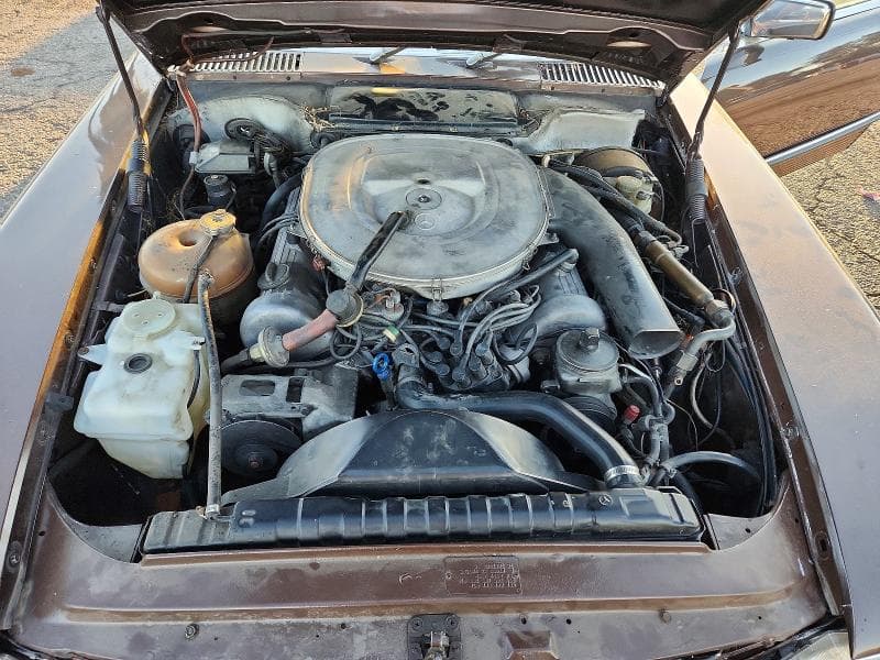 1980 MERCEDES-BENZ SL 11