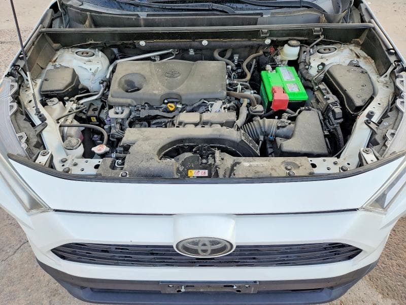 2019 TOYOTA RAV4 XLE 12