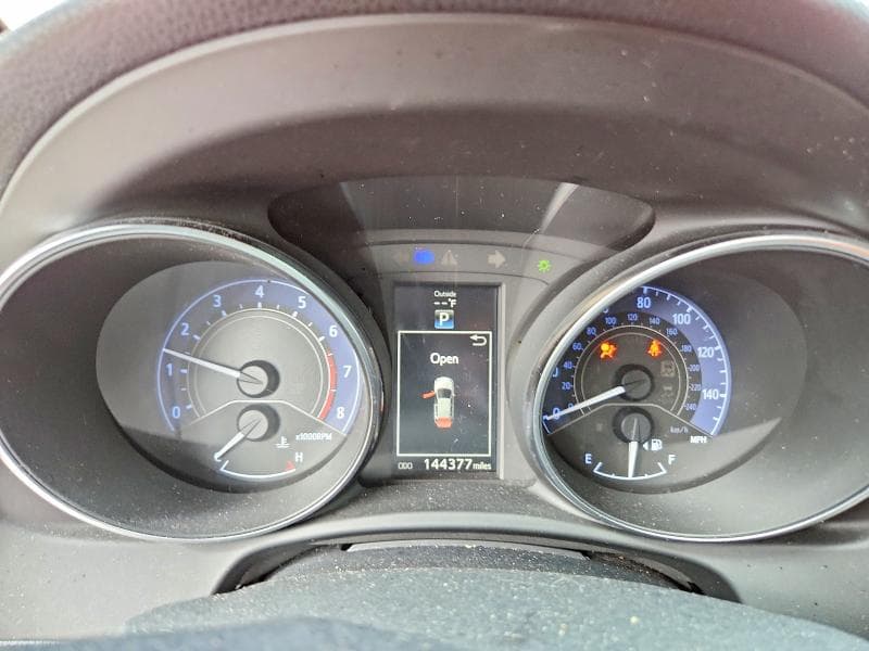 2017 TOYOTA COROLLA IM BASE 9