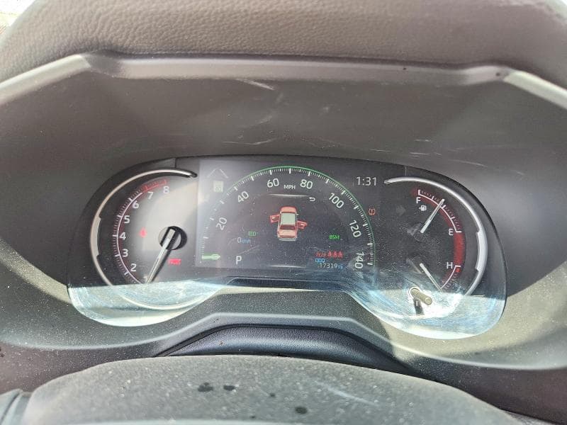 2024 TOYOTA RAV4 XLE PREMIUM 9