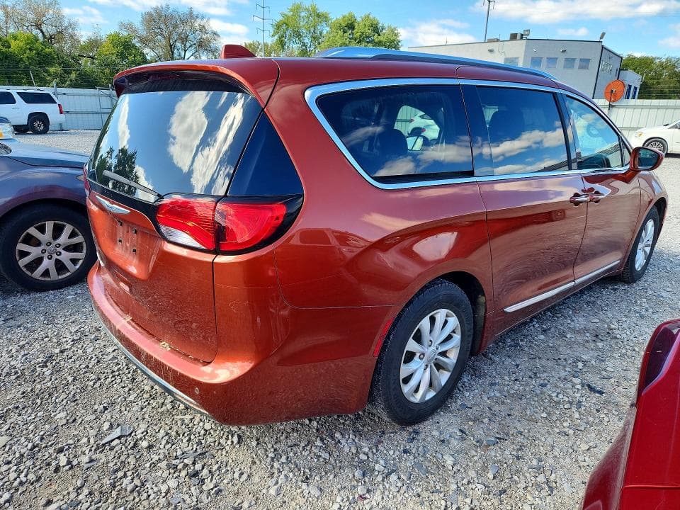 2018 CHRYSLER PACIFICA TOURING L PLUS 3
