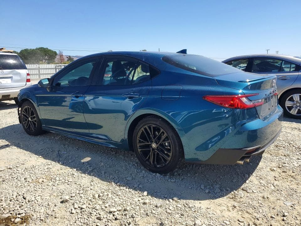 2026 TOYOTA CAMRY SE 2