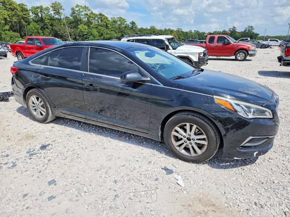 2017 HYUNDAI SONATA SE 4