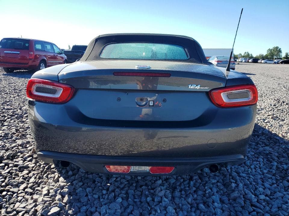 2017 FIAT 124 SPIDER CLASSICA 6