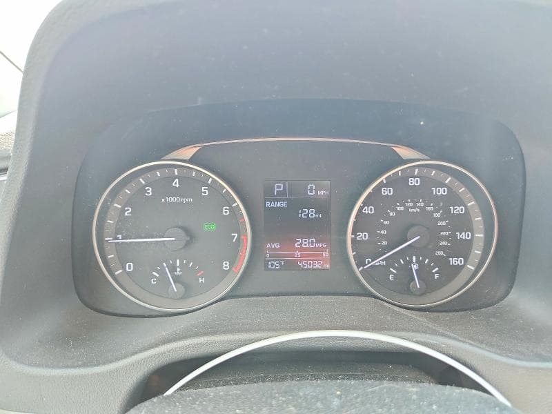 2017 HYUNDAI ELANTRA SE 9