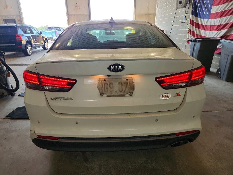 2018 KIA OPTIMA S 6