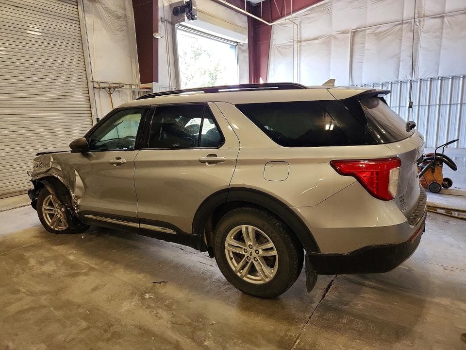 2020 FORD EXPLORER XLT 2