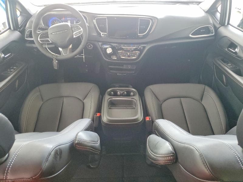 2027 CHRYSLER PACIFICA SELECT 8