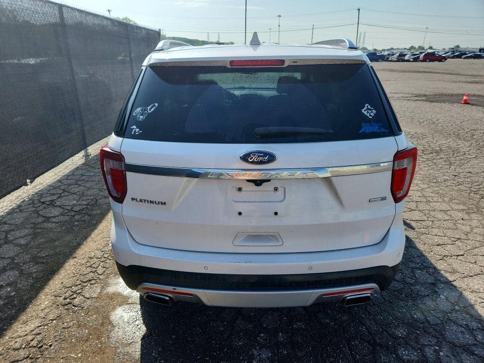 2017 FORD EXPLORER PLATINUM 6
