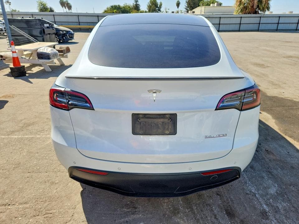 2022 TESLA MODEL Y 6