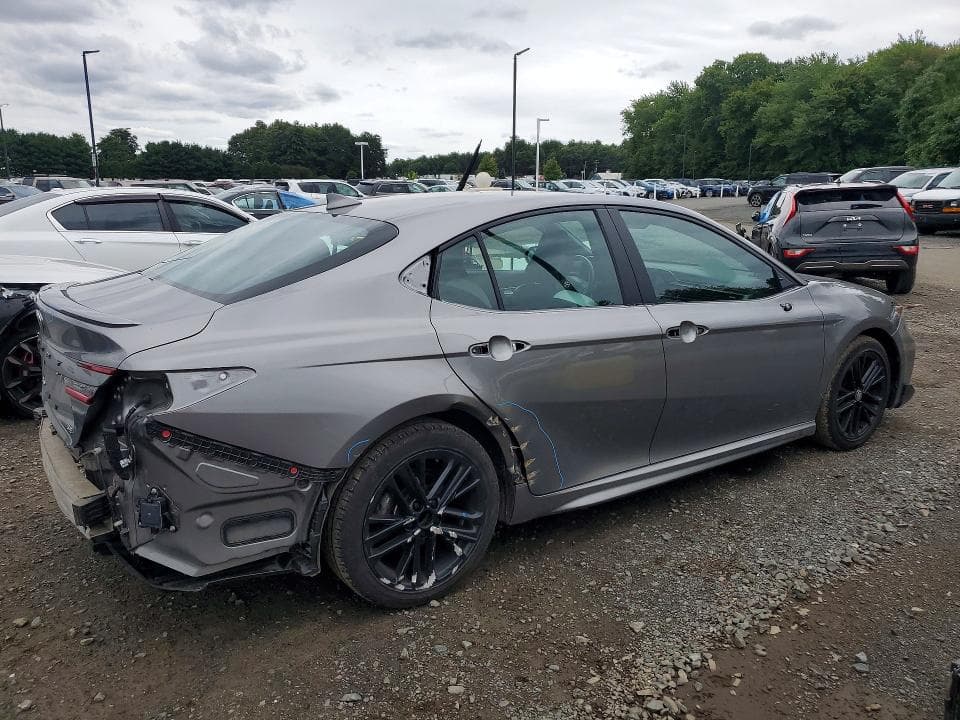 2025 TOYOTA CAMRY SE 3